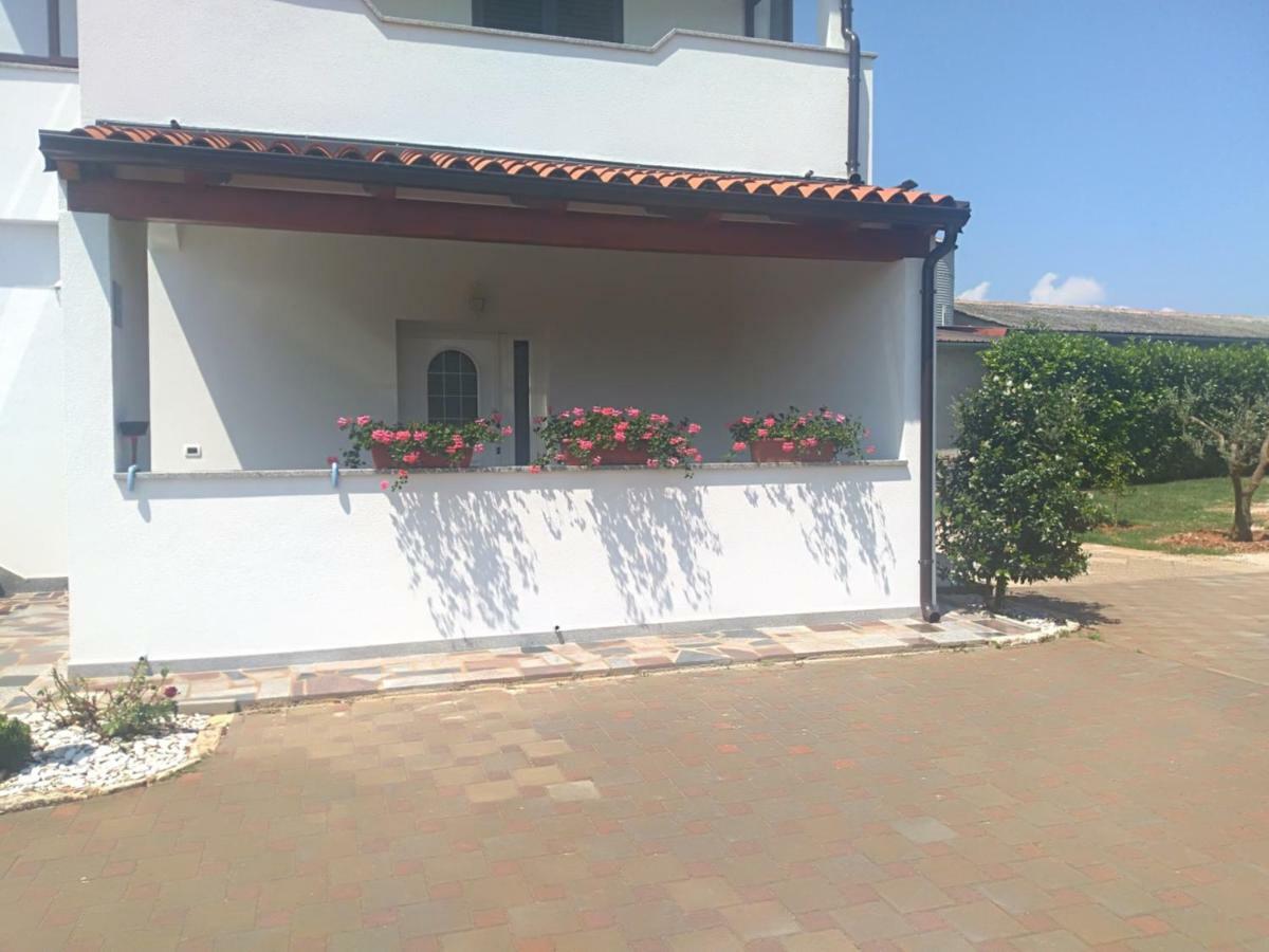 Apartment Ivana Novigrad Istria Eksteriør bilde